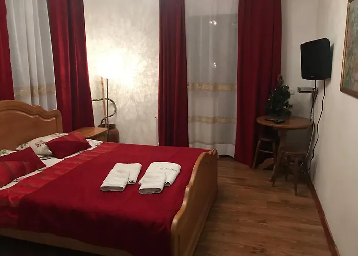 Hovanka Konukevi 3*